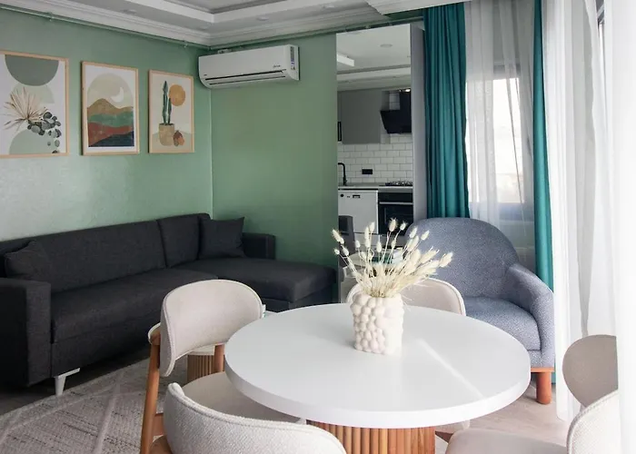 Modern & Stylish 2br Haven By The Sea In Yedikule Apartmán