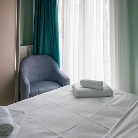 아파트 Modern & Stylish 2br Haven By The Sea In Yedikule *