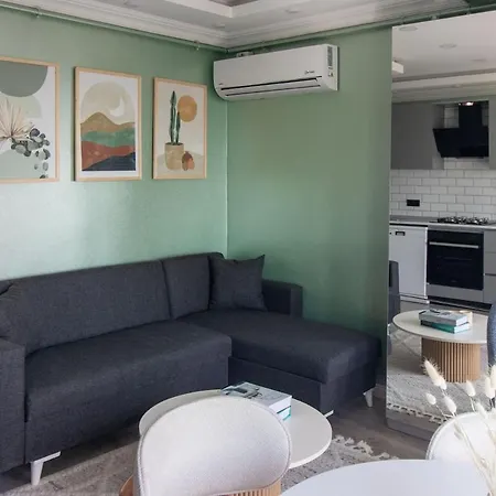 Modern & Stylish 2br Haven By The Sea In Yedikule 이스탄불