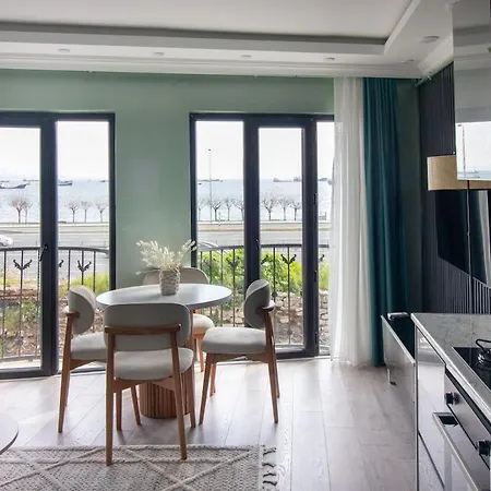 Modern & Stylish 2br Haven By The Sea In Yedikule Апартаменты Стамбул
